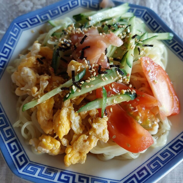 トマトときゅうりの冷やし中華